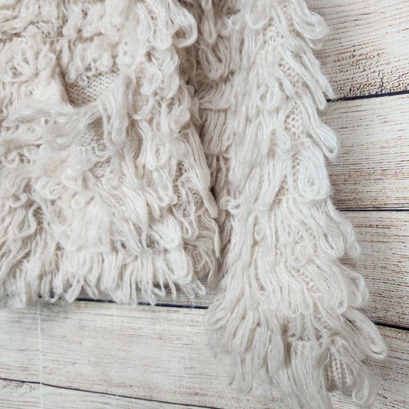 ASTR The Label Short Shaggy Loop Knit Cardigan Beige Sweater Size S Wool Blend - Picture 4 of 16